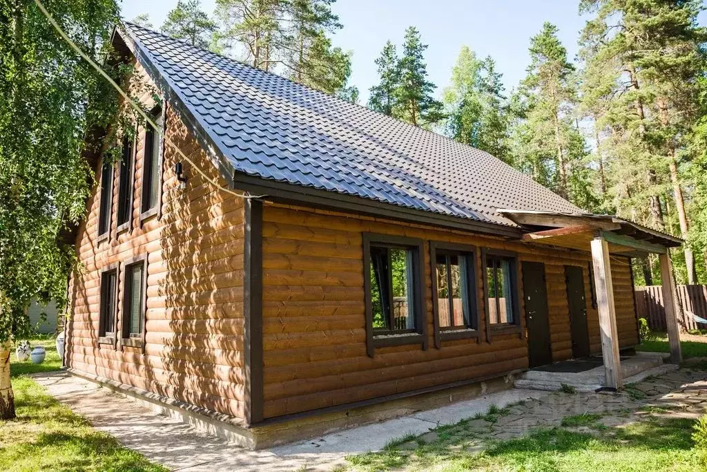 Дом в Ленинградская область, Выборгский район, Рощинское городское ... - Фото 1
