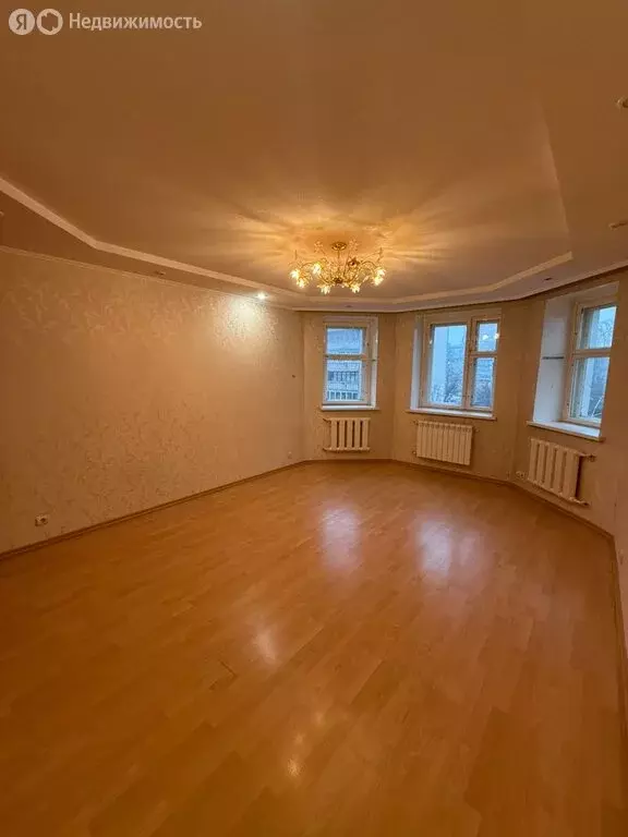 3-комнатная квартира: Киров, улица Труда, 24 (66.9 м) - Фото 1