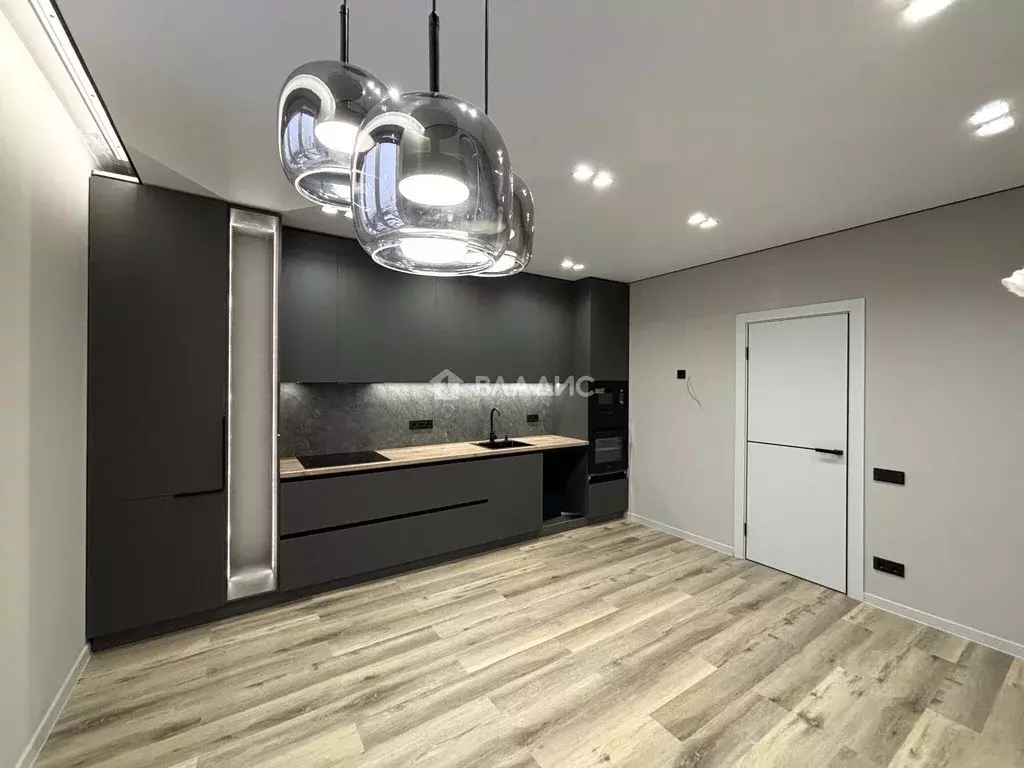 3-к кв. Пензенская область, Пенза ул. Измайлова, 46 (74.0 м) - Фото 1