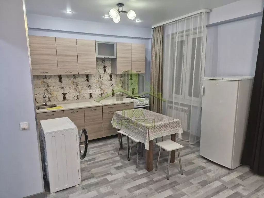 Студия Бурятия, Улан-Удэ 104-й мкр, 5 (30.4 м) - Фото 1