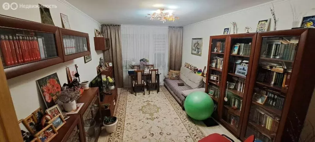 2-комнатная квартира: Калининград, Балтийское шоссе, 106А (55.6 м) - Фото 1