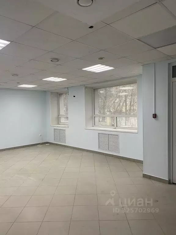 Помещение свободного назначения в Свердловская область, ... - Фото 2