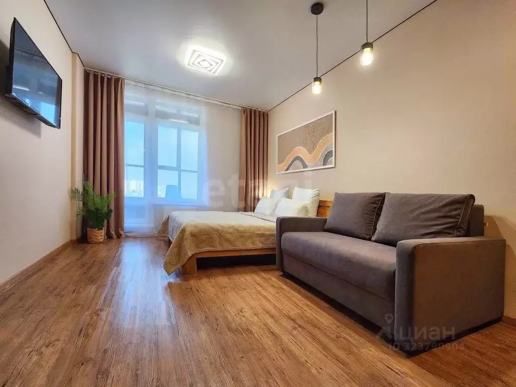 Студия Красноярский край, Красноярск Октябрьская ул., 16 (28.4 м) - Фото 1