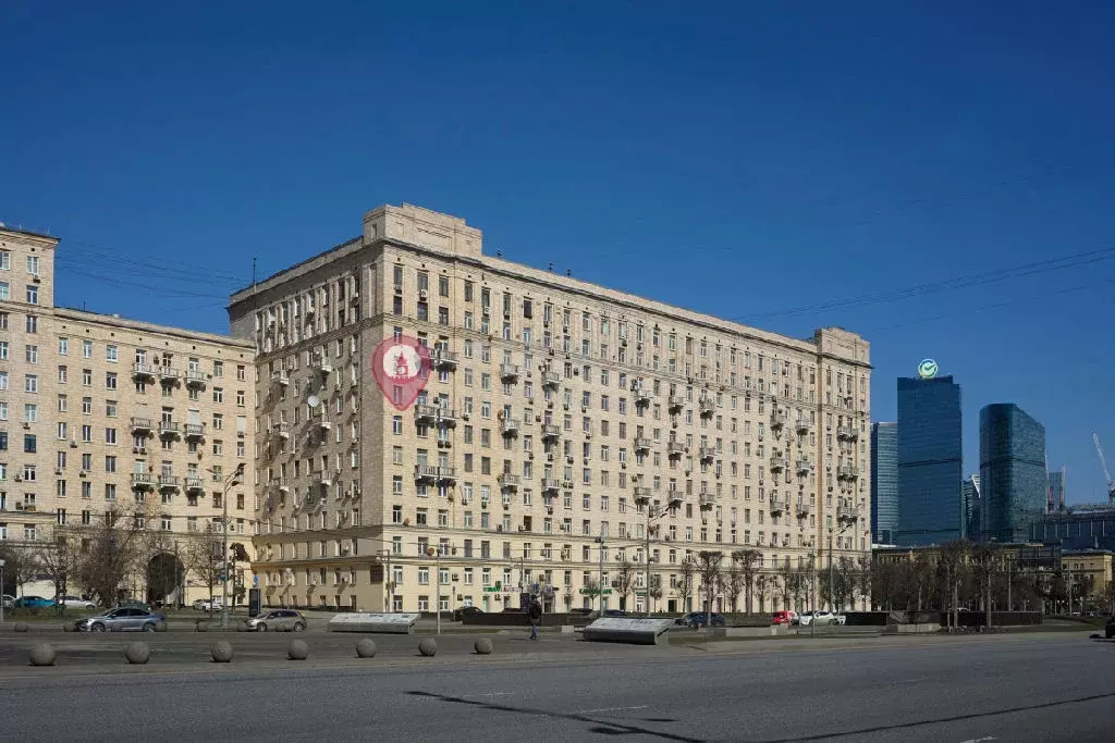 Продается 4-комнатная квартира - Фото 2