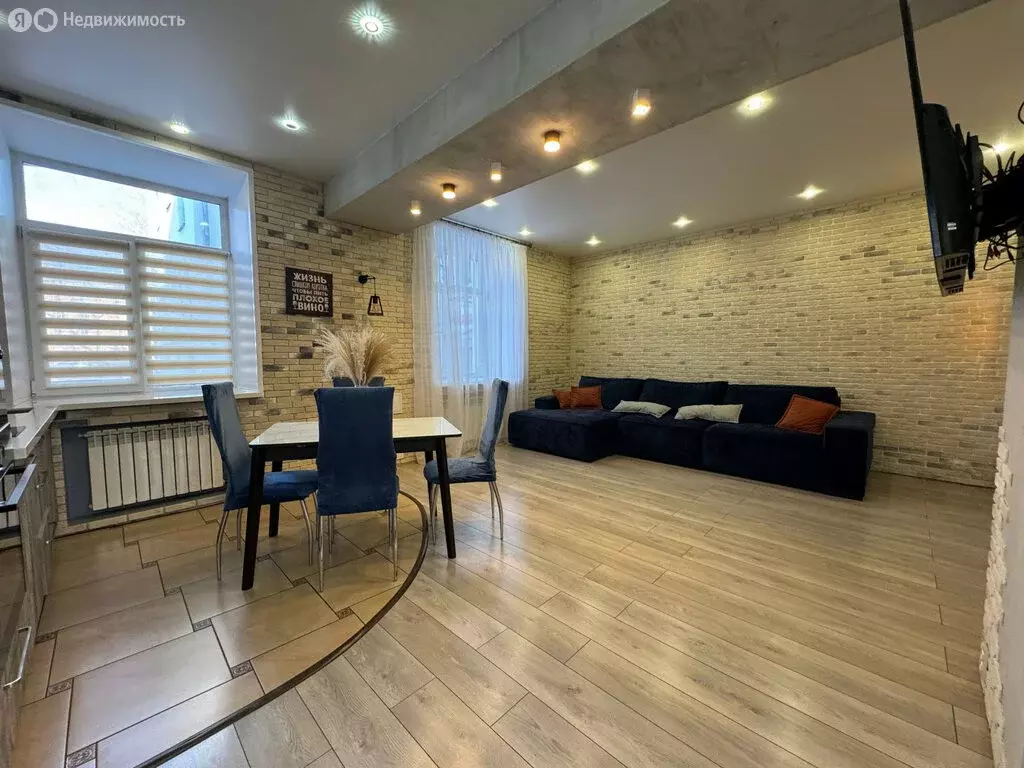 2-комнатная квартира: Комсомольск-на-Амуре, Советская улица, 3к2 (56.4 ... - Фото 1