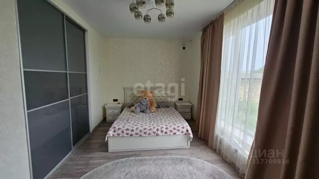 Дом в Крым, Советский пгт ул. Высоцкого, 38 (100 м) - Фото 1