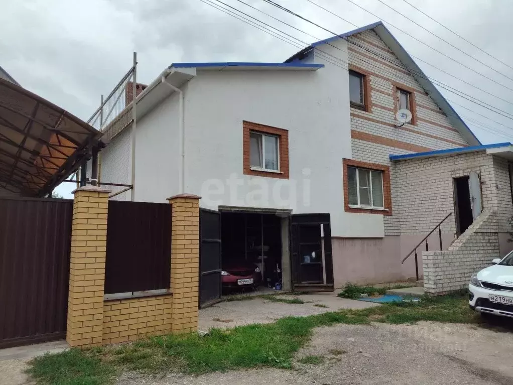 Дом в Саратовская область, Энгельс ул. Солнечная, 9 (358 м) - Фото 1
