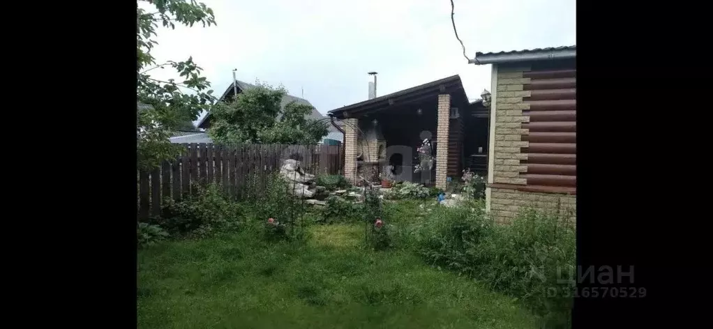 Дом в Удмуртия, Можга Можгинский район, ул. Короленко, 65 (200 м) - Фото 1