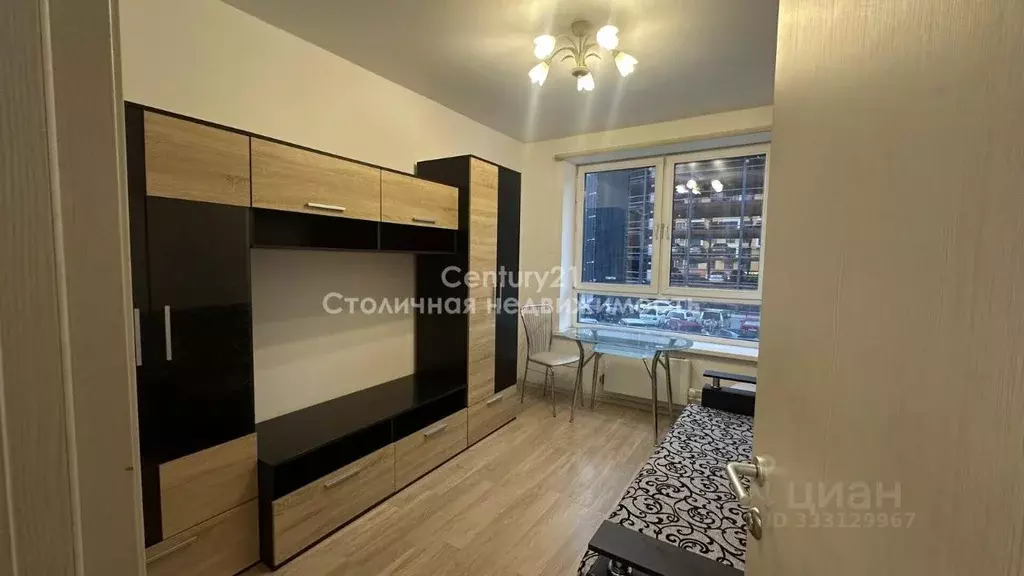 3-к кв. Москва ул. Саларьевская, 10к2 (59.0 м) - Фото 1