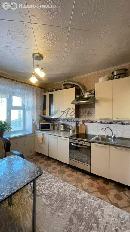 3-комнатная квартира: Норильск, улица Лауреатов, 61 (69.2 м) - Фото 0