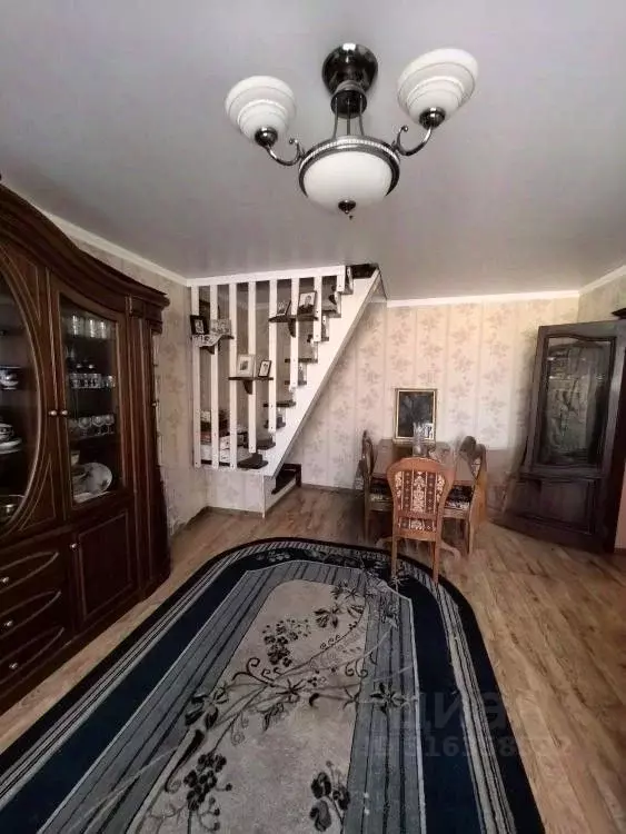 2-к кв. Омская область, Омск ул. 16-я Северная, 150к1 (82.6 м) - Фото 0