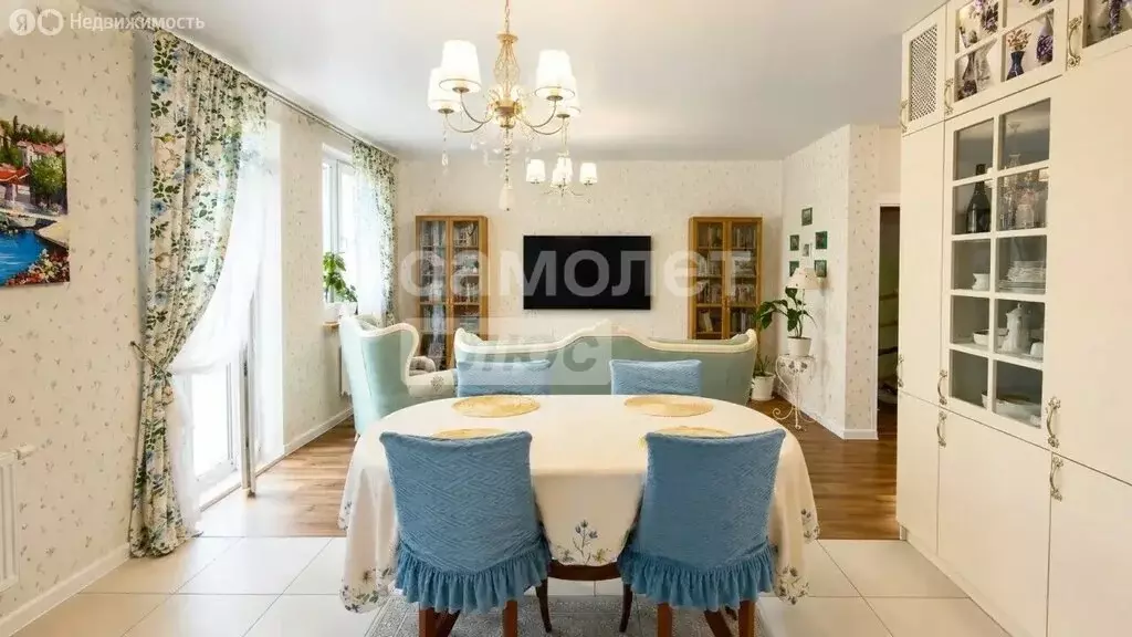 Дом в Среднеуральск, Лесозаводской переулок, 6/8 (219 м) - Фото 1