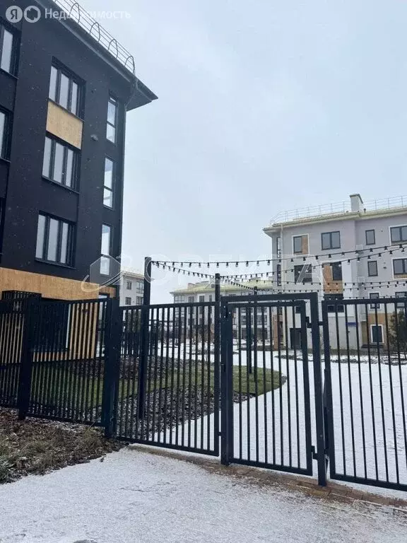 1-комнатная квартира: Тюмень, улица Игоря Комиссарова, 7 (52 м) - Фото 2