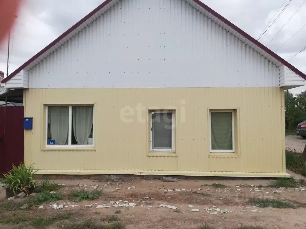 Дом в Саратовская область, Энгельс Ленинградский проезд, 2 (46 м) - Фото 1