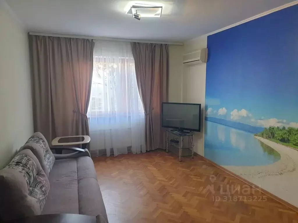 3-к кв. Краснодарский край, Новороссийск ул. Дзержинского, 128 (66.0 ... - Фото 0