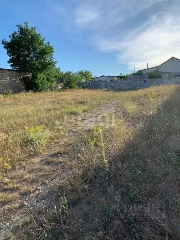 Участок в Крым, Черноморское пгт ул. Крымская, 34 (7.0 сот.) - Фото 1