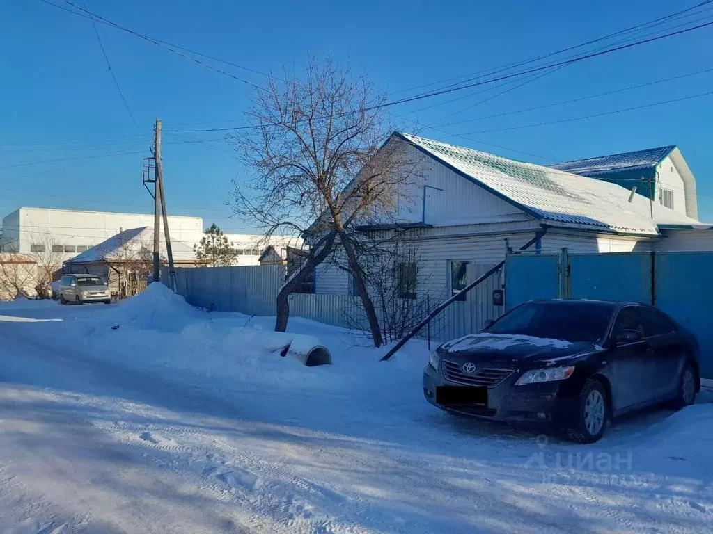 Дом в Омская область, Омск ул. 5 Декабря, 54 (99 м) - Фото 2