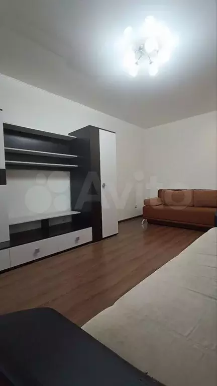 1-к. квартира, 35 м, 5/5 эт. - Фото 1