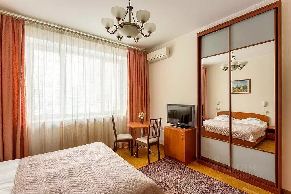 Комната Москва Ленинградский просп., 2 (18.0 м) - Фото 2