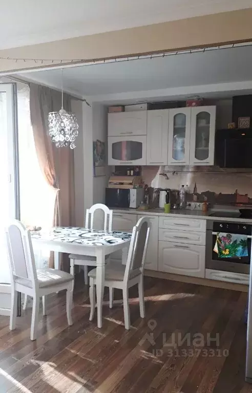 3-к кв. Тюменская область, Тюмень ул. Николая Чаплина, 119 (72.0 м) - Фото 0