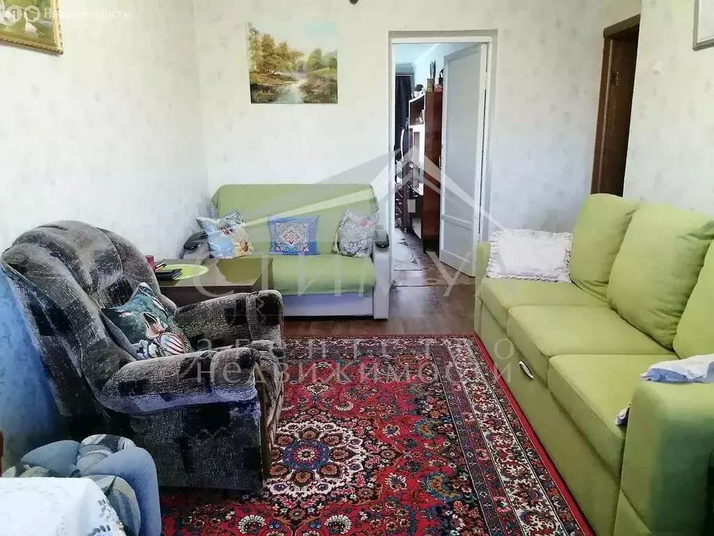 3-комнатная квартира: Саратов, Малая Елшанская улица, 16 (58.2 м) - Фото 0