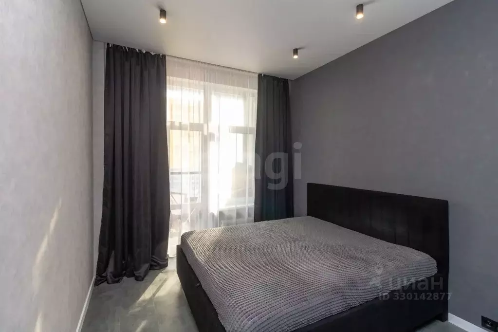 2-к кв. Тюменская область, Тюмень ул. Разведчика Кузнецова, 5 (62.1 м) - Фото 1