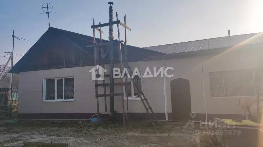 Дом в Приморский край, с. Чугуевка ул. 50 лет Октября, 4Б (33 м) - Фото 0