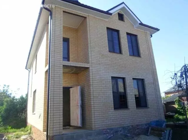 Дом в Ростов-на-Дону, Вятская улица (150 м) - Фото 1