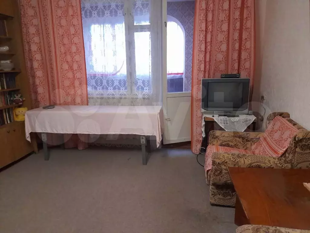 1-к. квартира, 40 м, 6/9 эт. - Фото 0