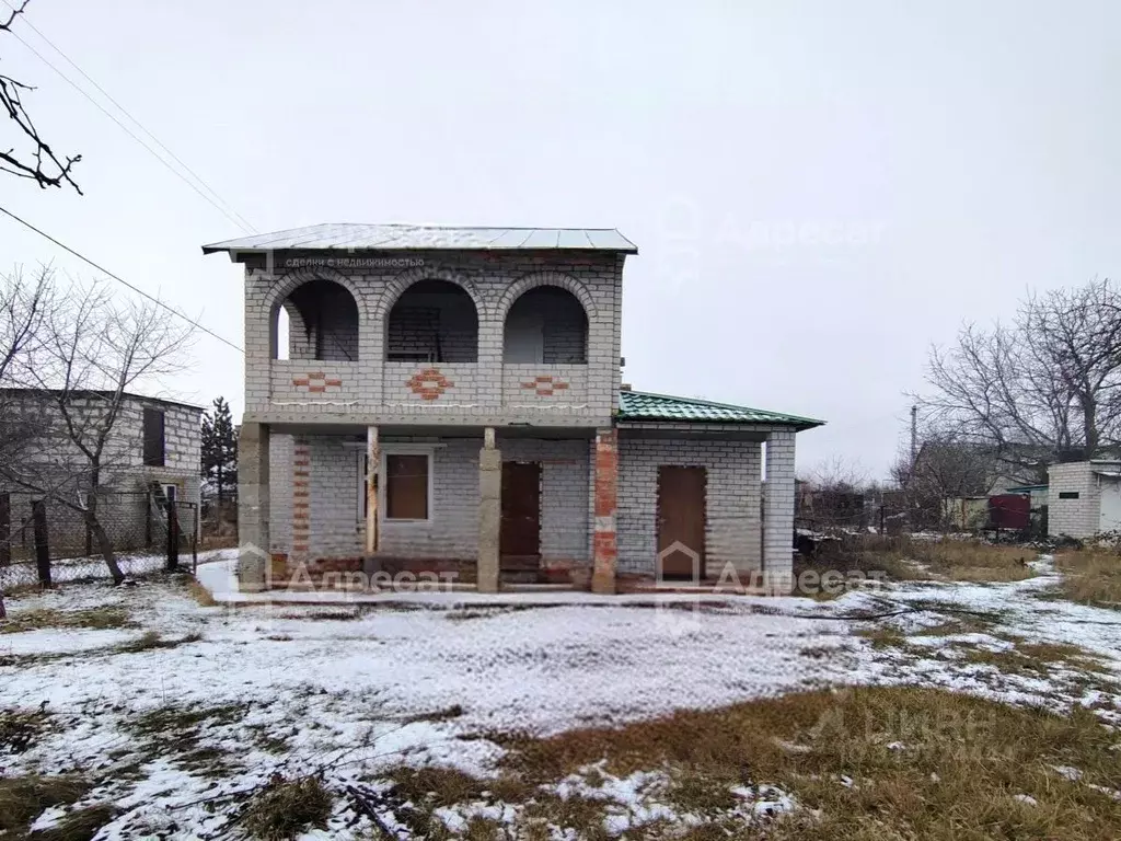 Дом в Волгоградская область, Дубовский район, Пичужинское с/пос, ... - Фото 1