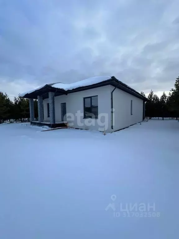 Дом в Свердловская область, Белоярский муниципальный округ, пос. ... - Фото 1