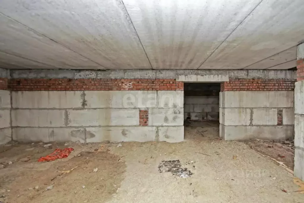 Дом в Омская область, Омск ул. 10-я Рабочая, 4 (228 м) - Фото 1