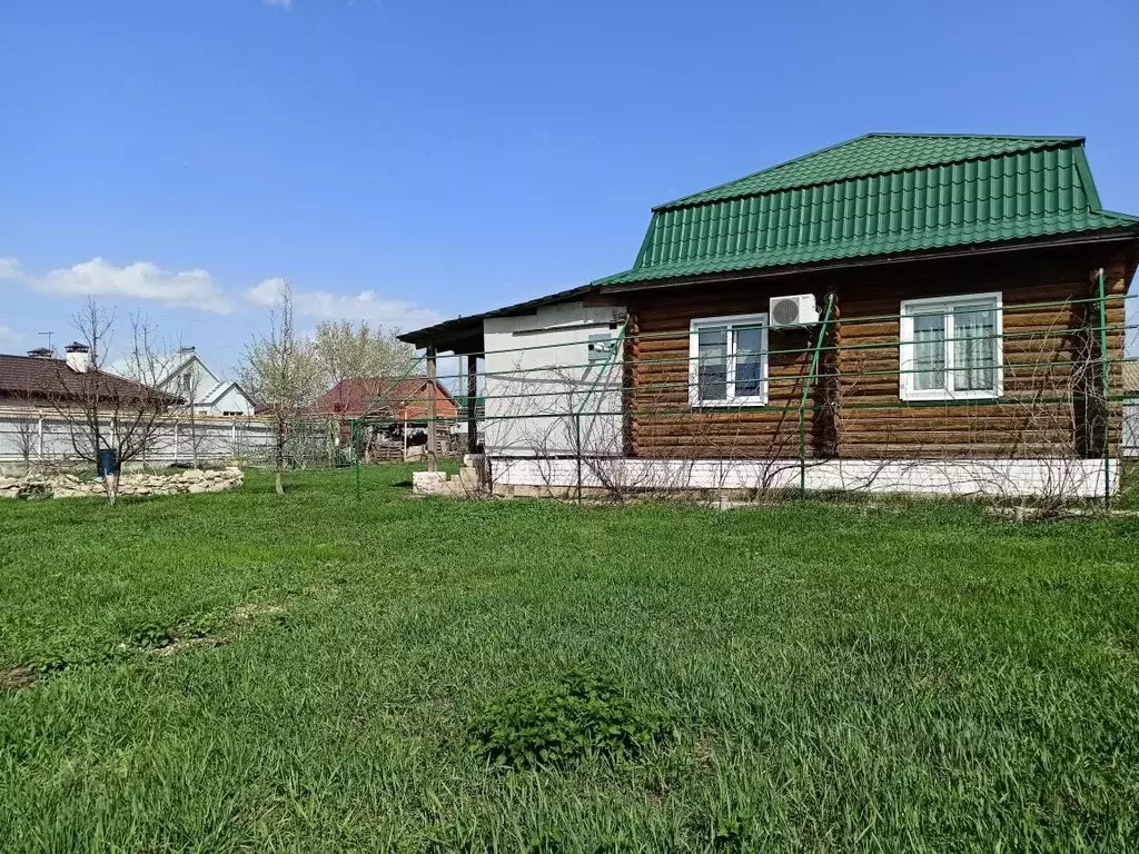 Дом в Самарская область, Кинель городской округ, Усть-Кинельский пгт ... - Фото 1