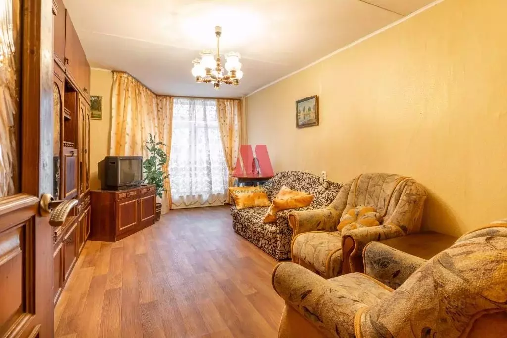 3-к кв. Ярославская область, Ярославль ул. Калинина, 33к2 (68.4 м) - Фото 2