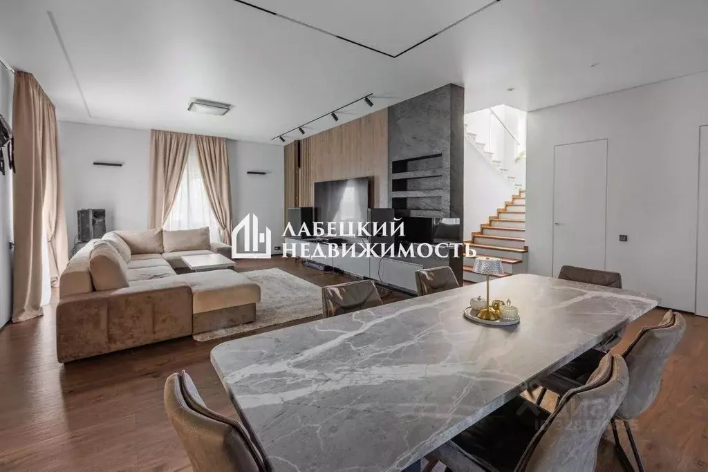 Коттедж в Московская область, Истра муниципальный округ, д. Новинки ... - Фото 1