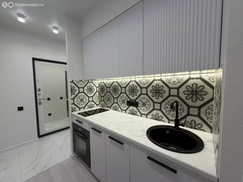 Квартира-студия: Ростов-на-Дону, проспект Солженицына, 13 (28 м) - Фото 1