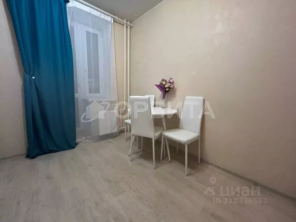 1-к кв. Тюменская область, Тюмень Полевая ул., 105 (34.0 м) - Фото 0