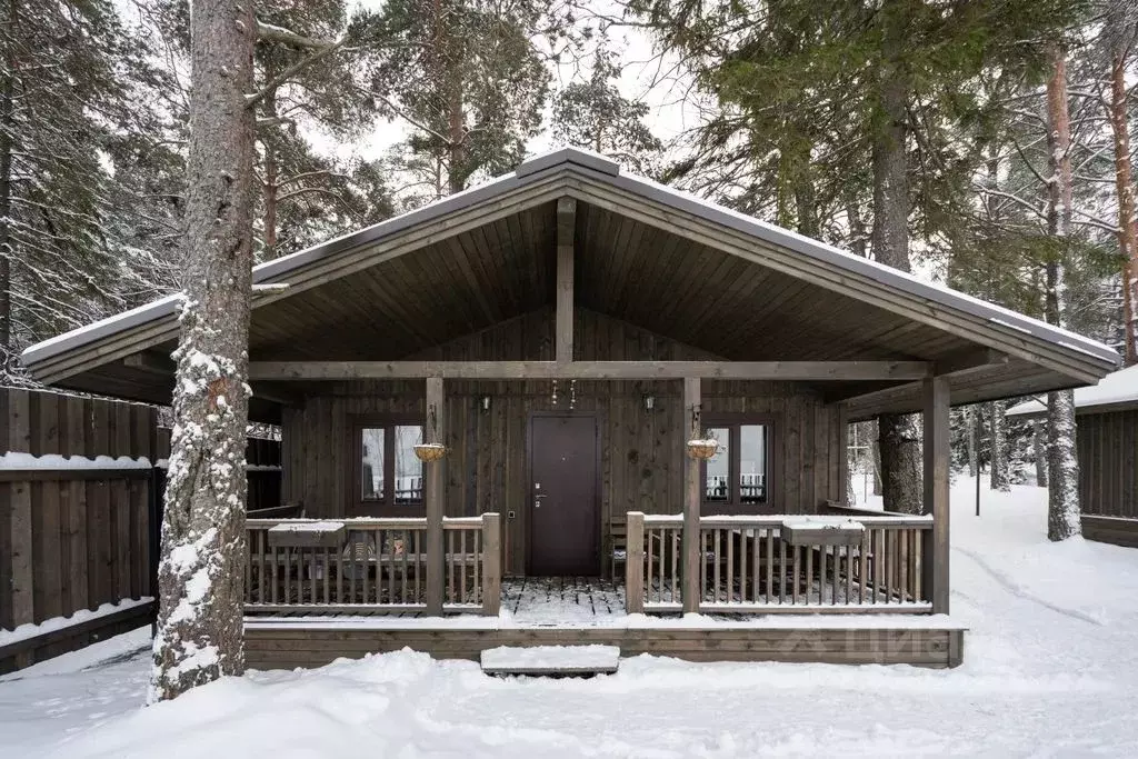 Дом в Ленинградская область, Ломоносовский район, Лебяженское ... - Фото 1