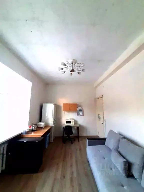 Комната Свердловская область, Екатеринбург ул. Ломоносова, 21 (16.4 м) - Фото 1