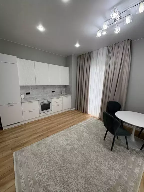 2-к кв. Краснодарский край, Анапа ул. Крылова, 13к1 (536.1 м) - Фото 0