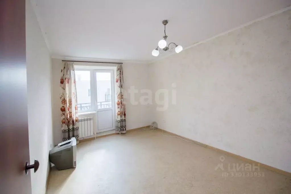 3-к кв. Калужская область, Калуга ул. Георгия Амелина, 28 (71.4 м) - Фото 2