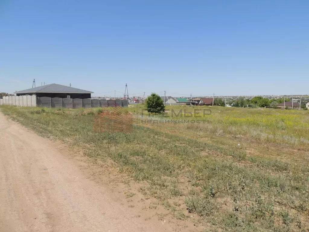 Участок в Волгоградская область, Волгоград Солнечный мкр, ул. ... - Фото 1