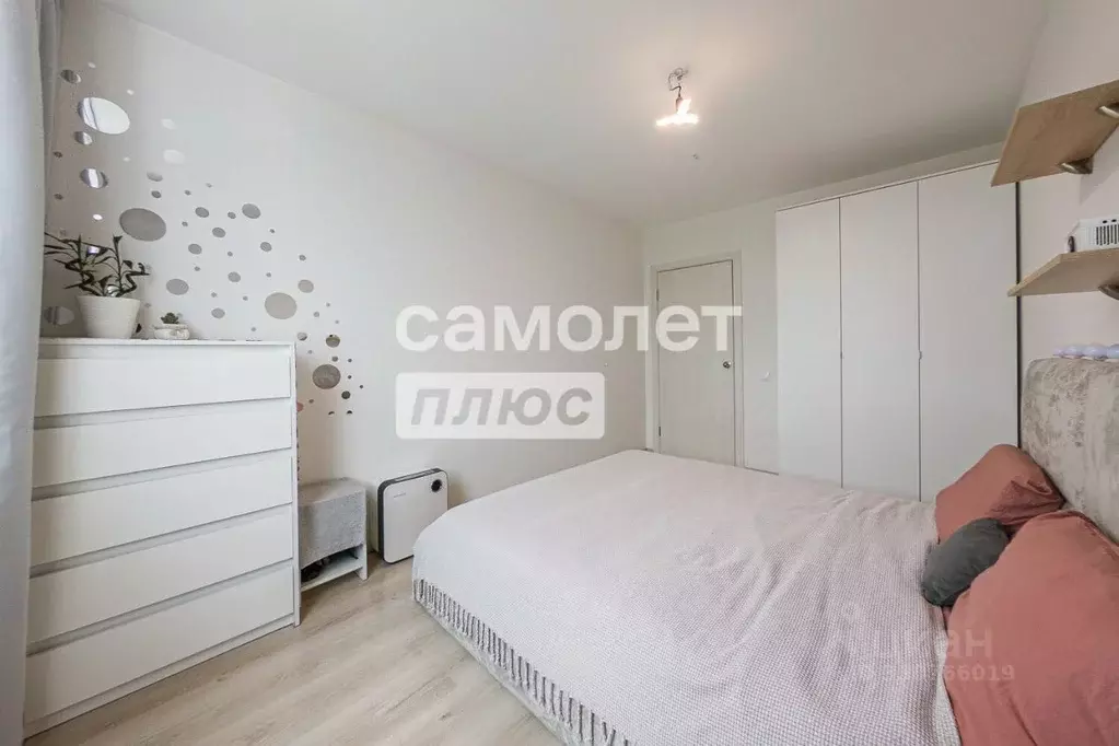 1-к кв. Свердловская область, Екатеринбург ул. Азина, 22/7 (42.0 м) - Фото 1