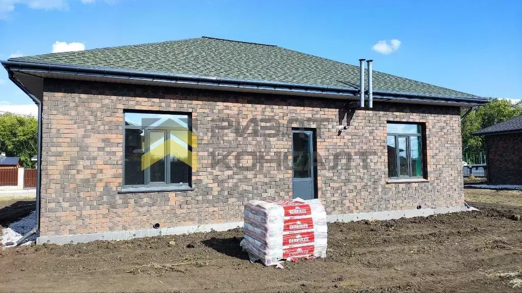 Дом в Омская область, Омский район муниципальный округ, с. Пушкино ул. ... - Фото 1