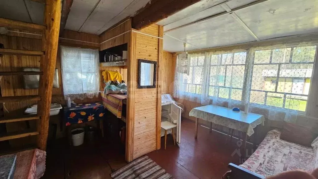 Дом в Ленинградская область, Приозерское городское поселение, Заречный ... - Фото 1