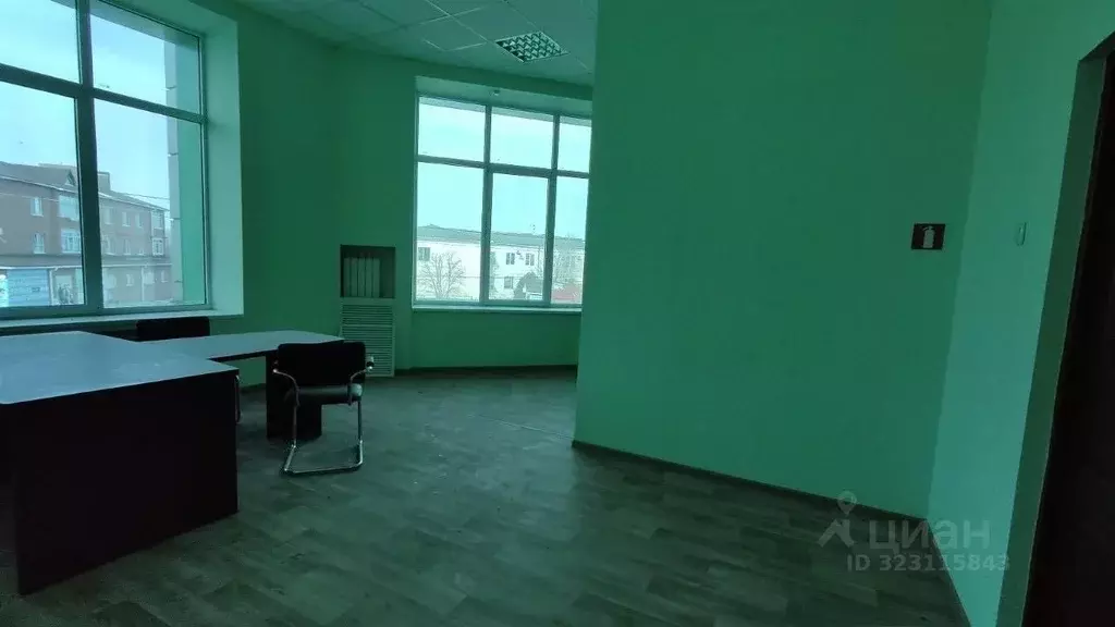 Помещение свободного назначения в Ростовская область, Цимлянск ул. ... - Фото 1