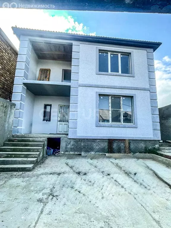 Дом в Махачкала, посёлок Новые Тарки, Еловая улица, 41 (200 м) - Фото 1