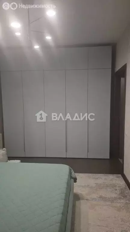 3-комнатная квартира: Троицк, микрорайон В, 15А (81 м) - Фото 1