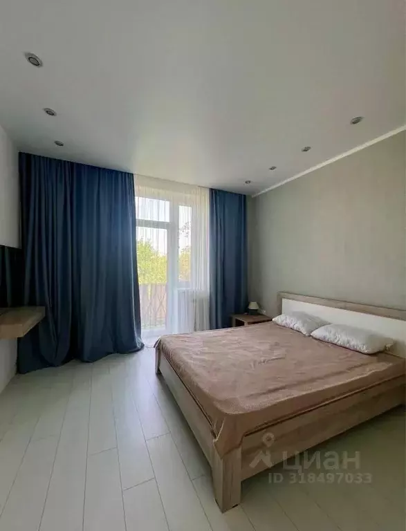 3-к кв. Оренбургская область, Оренбург ул. Кирова, 52 (72.0 м) - Фото 0