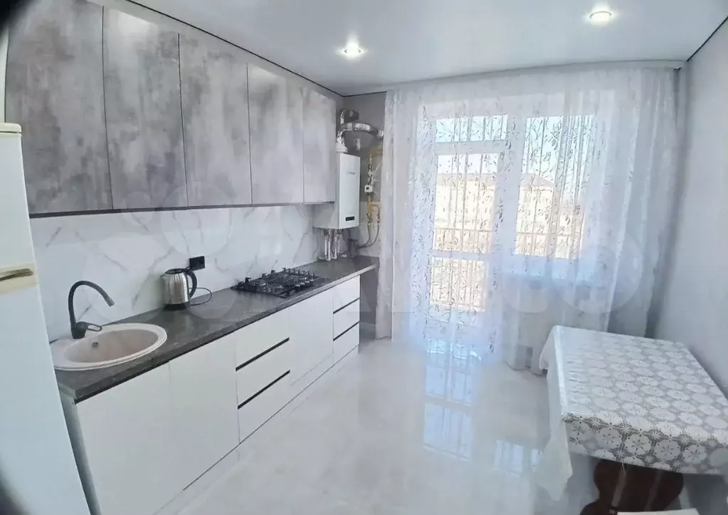 1-к. квартира, 43 м, 5/5 эт. - Фото 1